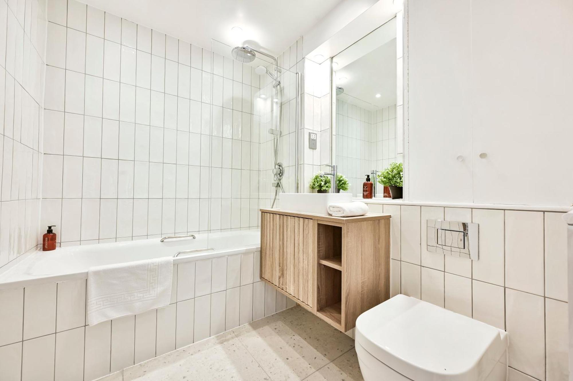 Amazing 3 Bed Apartment Great Portland Street London Bagian luar foto